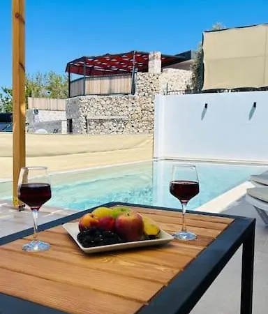 Kovuk Villalari-villa Derin Private Pool And Jacuzzi Islamlar (Mediterranean)
