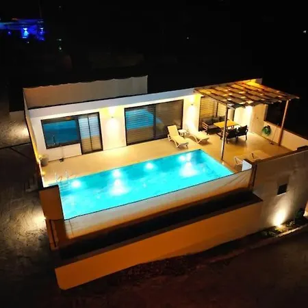 Kovuk Villalari-villa Derin Private Pool And Jacuzzi Islamlar (Mediterranean)